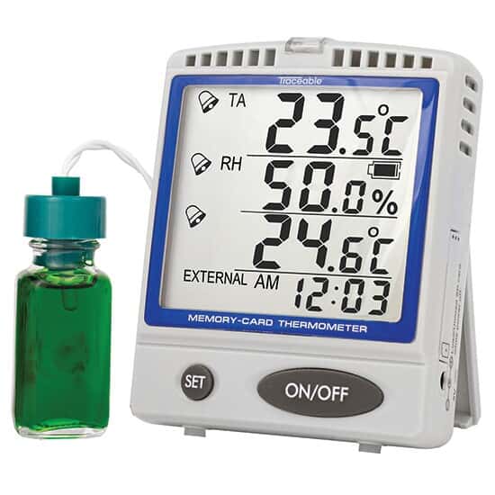 Digital Thermometer with Memory Card; 1 Bottle Probe